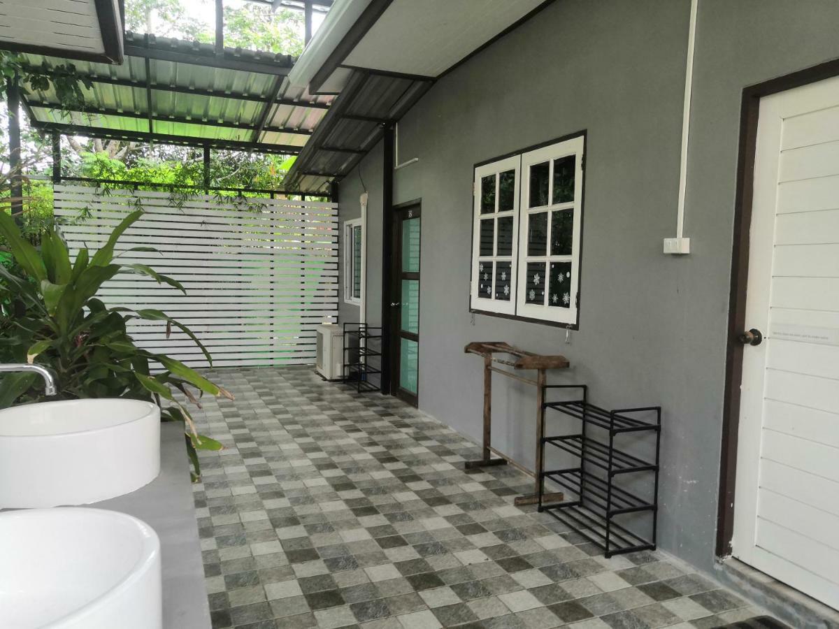 Backpack Hostel Kohyaoyai Ko Yao エクステリア 写真